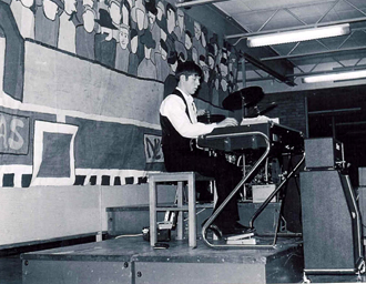 Bob Wardell on the VOX Organ
